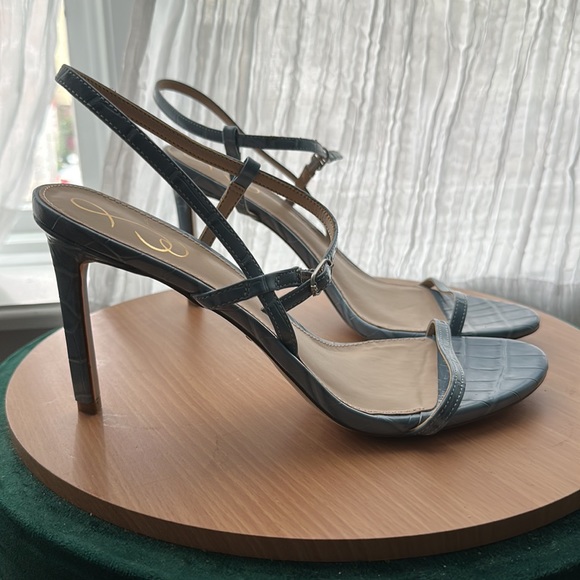Sam Edelman Baby Blue Heels - Picture 2 of 3